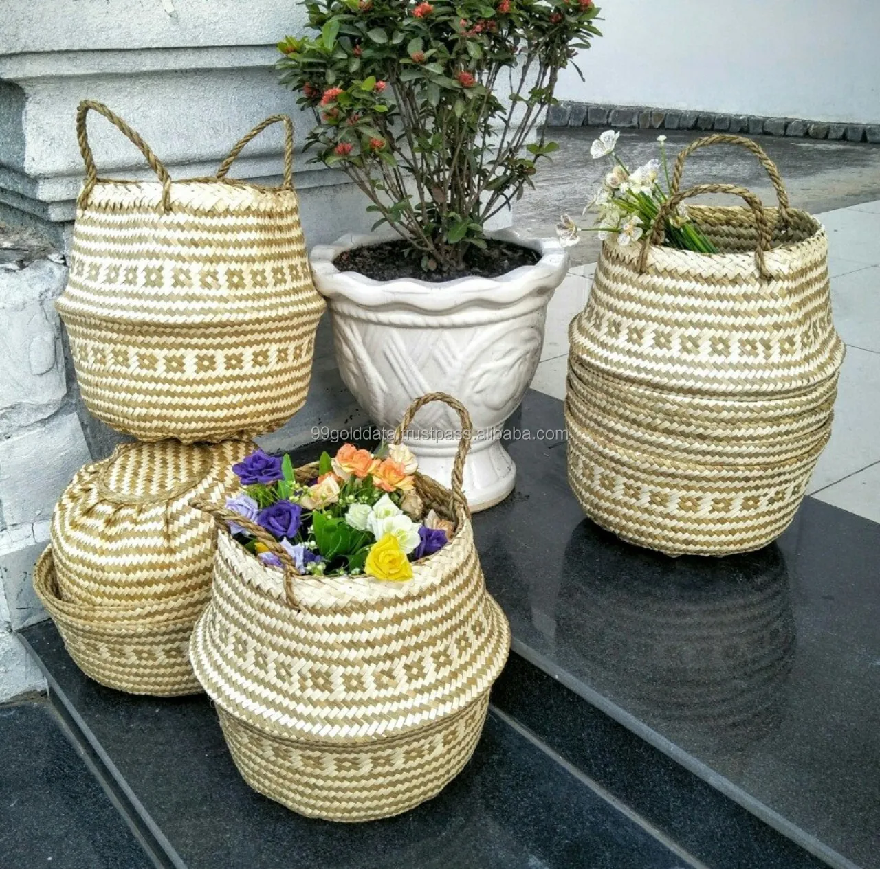 Natural Rattan Storage Basket / Rattan Basket For Clothing (sandy