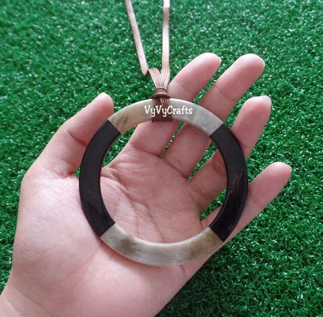 
Manufacturer Nice Natural Color 100% Genuine Buffalo Horn Pendant Jewelry VP530 
