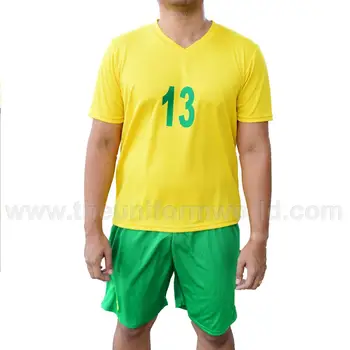 soccer teams with green jerseys