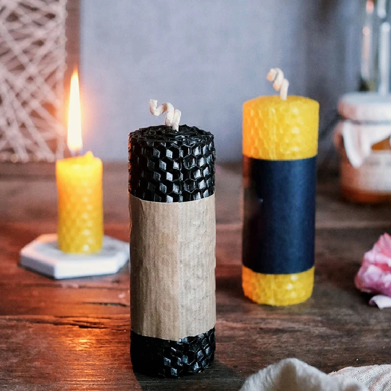 handmade beewax candle 