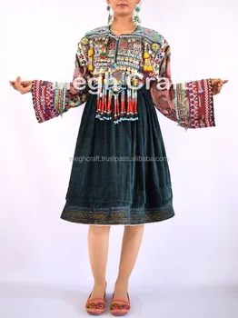 vintage traditional dresses