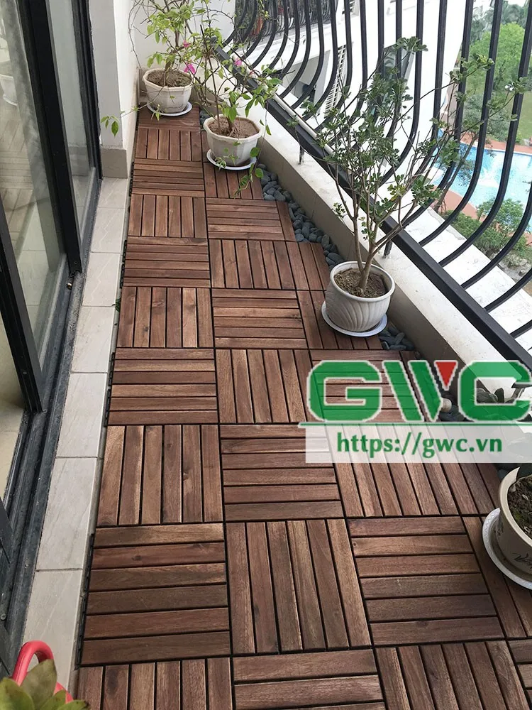 Anti Slip Interlocking 6 Slats Wood Deck Tiles For