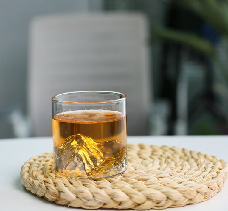 

Borosilicate glass whiskey glass with mountains, Customized color