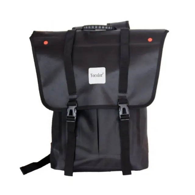 

Waterproof dry bag with valve for outdoor shower