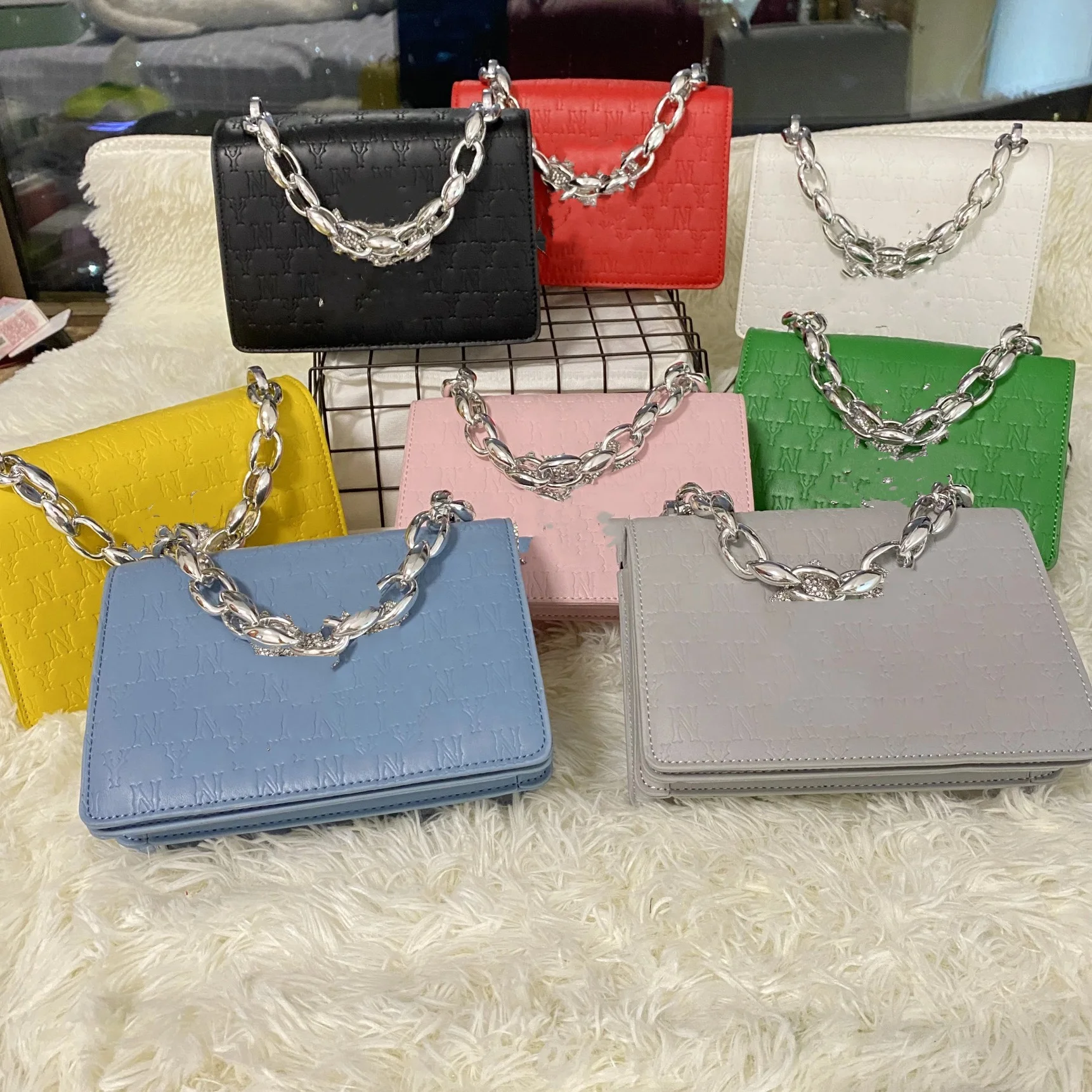 

2021 Woman purse and hat set Sac A Main Wholesale Crossbody Women Bling Bags thick chain Fashion Designer Matching purse