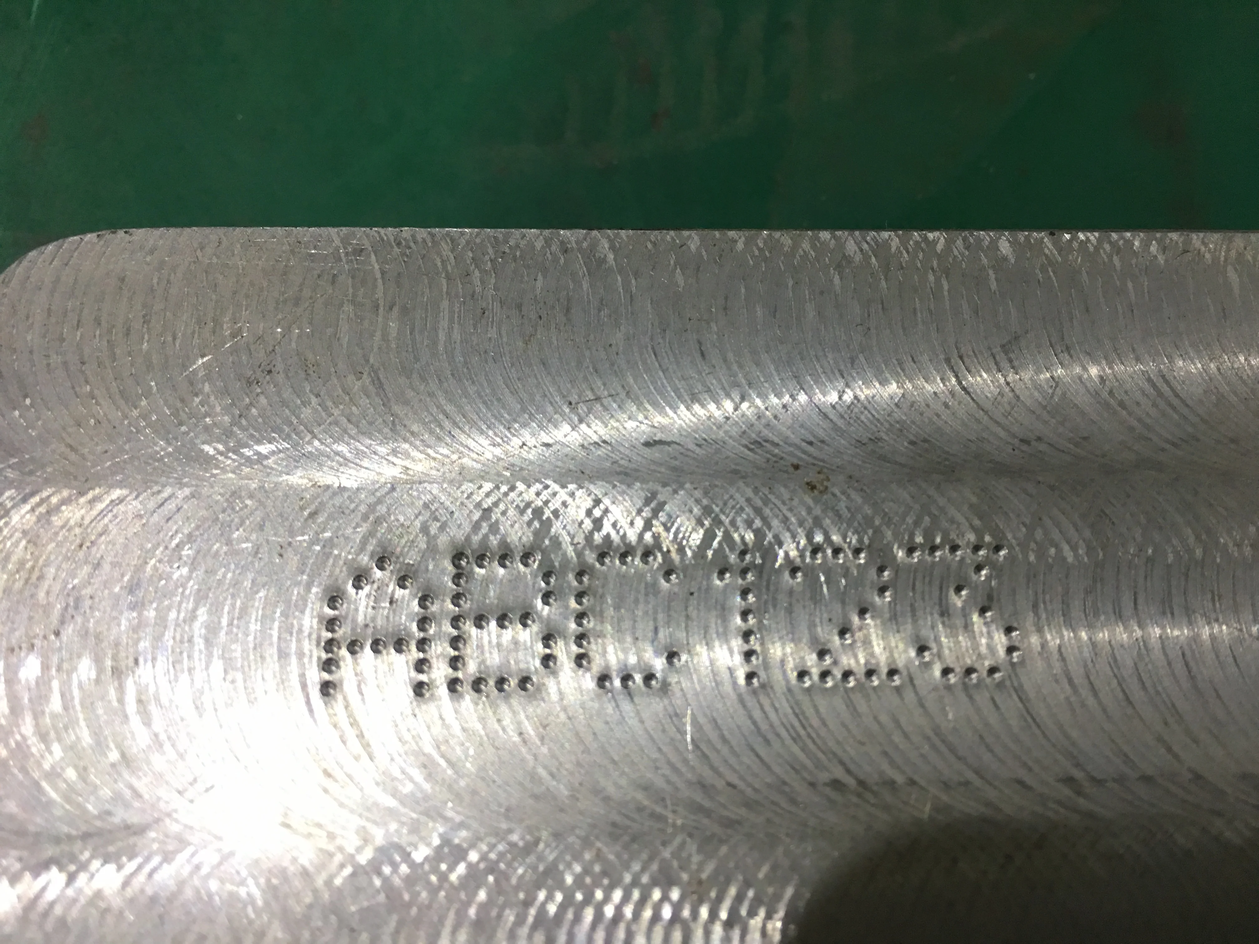 
XG dot peen marking machine touch screen 