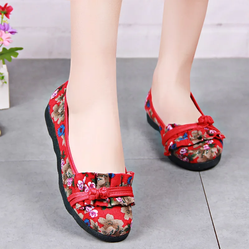 

2021 Hot Sale Cheap Black Women's Casual Slip On Ladies Flat Shoes, 2 colors
