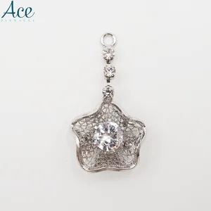 Flower Crystal Luminous Charm Pendant Necklace for ornaments