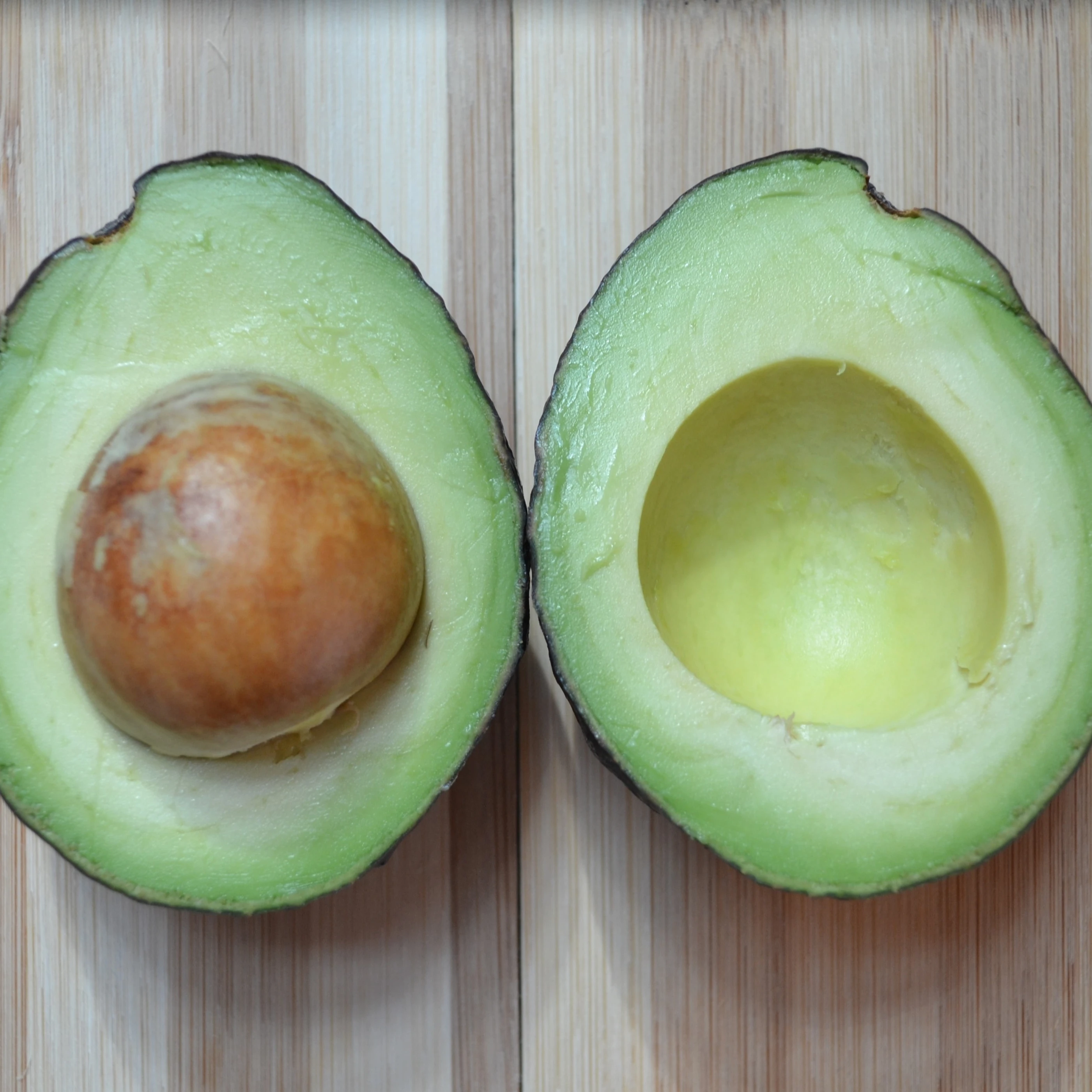 
Fresh quality Mexican hass avocado 