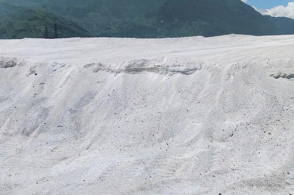 
Granulated blast furnace slag (GGBFS) from Vietnam/ Whatsapp: Ms Hana Lee: +84 971 222 099 