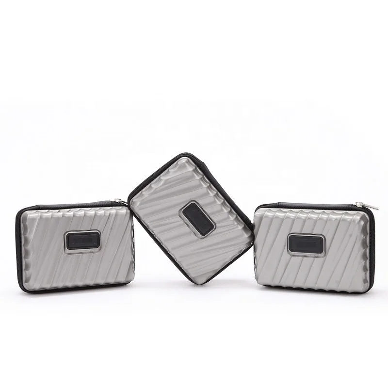 

Cheap silver classical hard shell travel toiletry bag men use