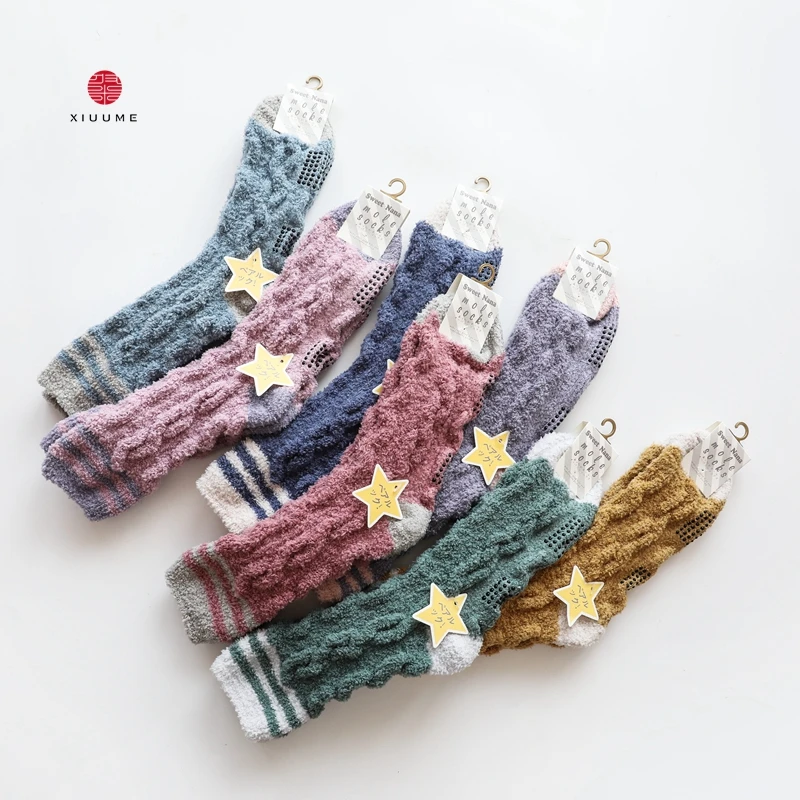 

Wholesale high quality best gift winter floor lover thick warm soft fuzzy socks unisex