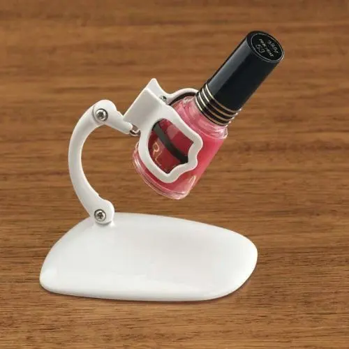 
Easy manicures - Grip and Tip Nail Polish Holder 