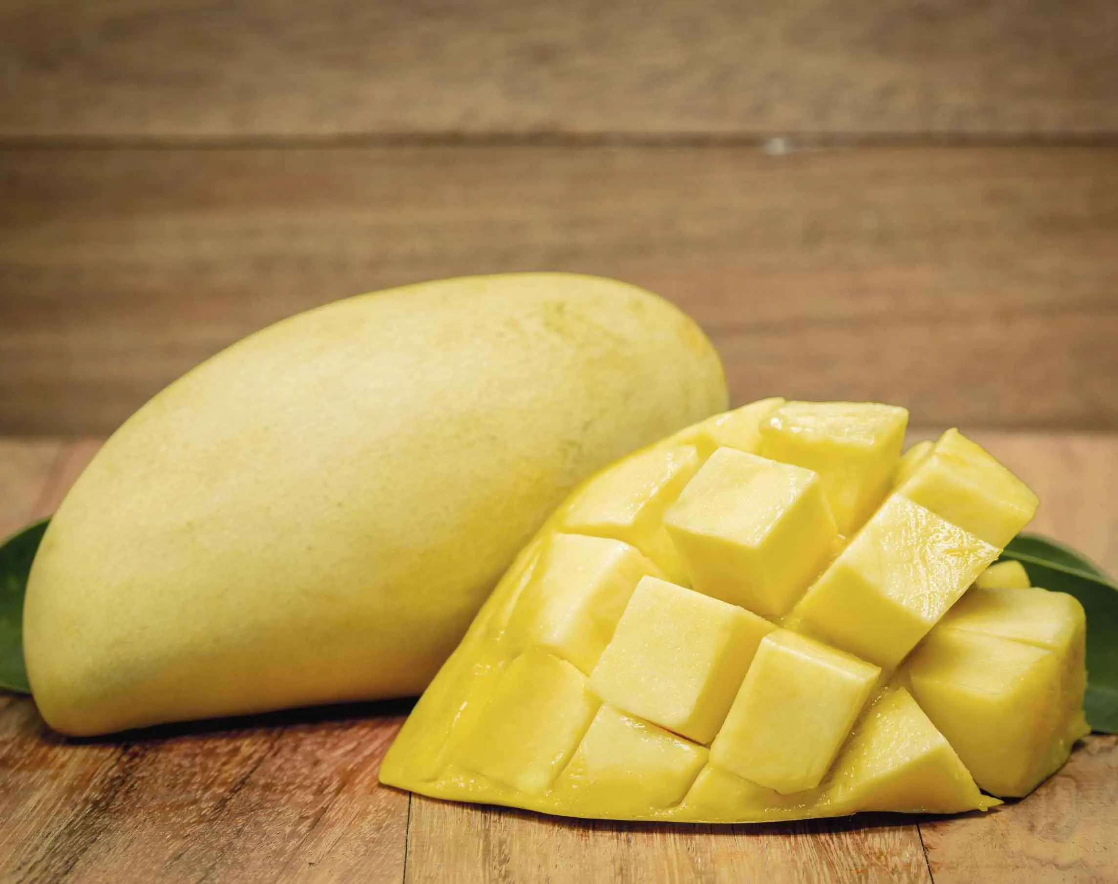 
Canned Mango in syrup 