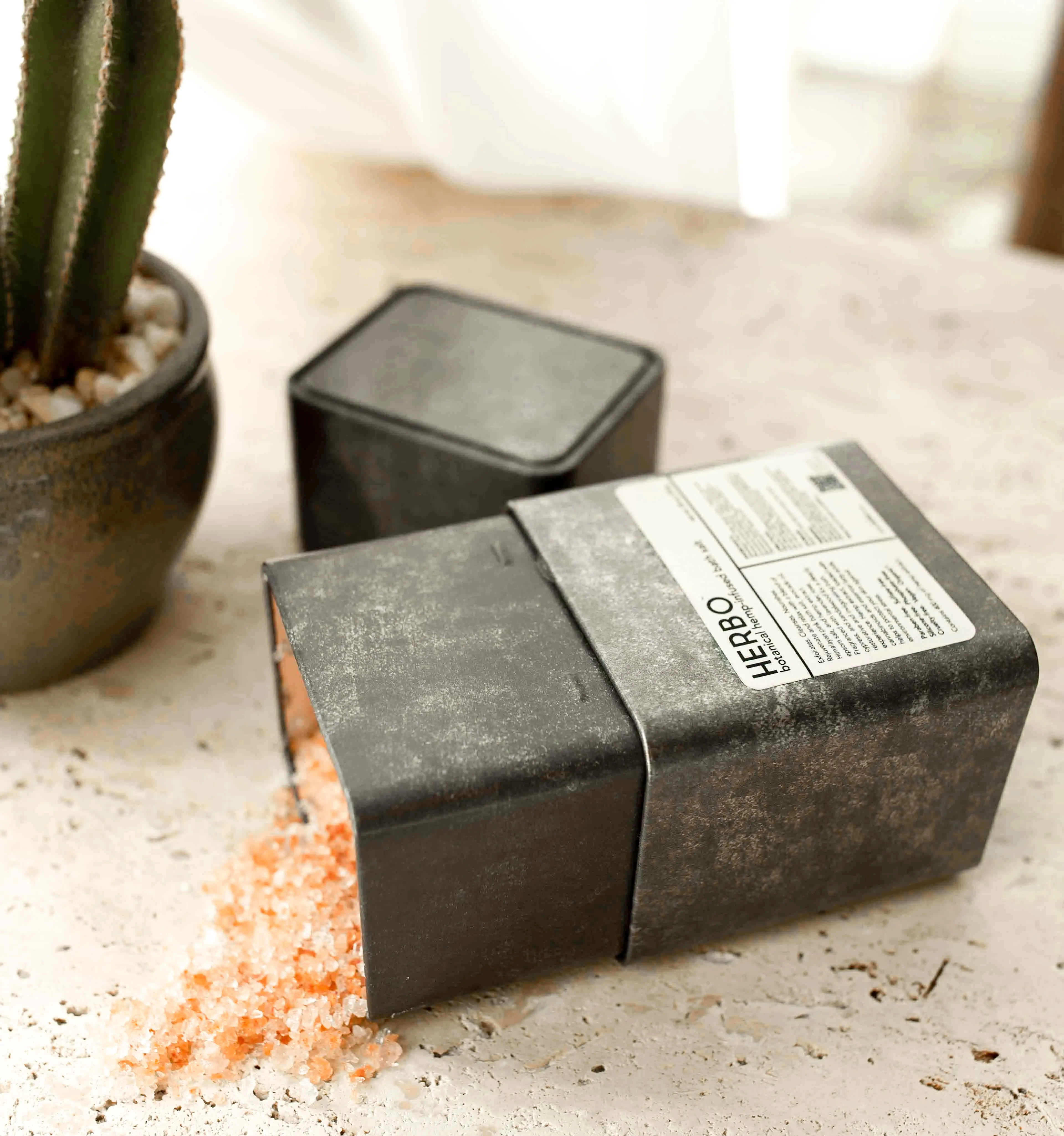 

HEMP RELAXATION BATH SALTS CBD  BY HERBO, Pink