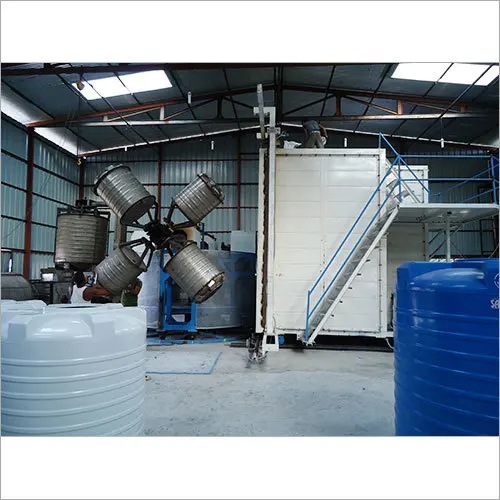 
WATER TANK MAKING 4 ARM BI AXIAL ROTATIONAL MOULDING MACHINE 