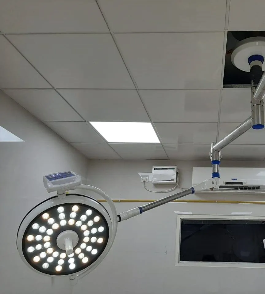 Solitaire 48 LED Ceiling Operation Theatre Light for Surgical Use Cool Light with Variable Colour Temperature and Remote Control
