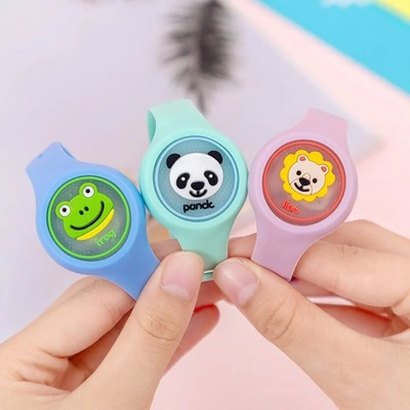 

New Arrivals! Lighted Cartoon Pattern Natural Mosquito Repellent Band Watch Bracelets for Kids, Green,blue
