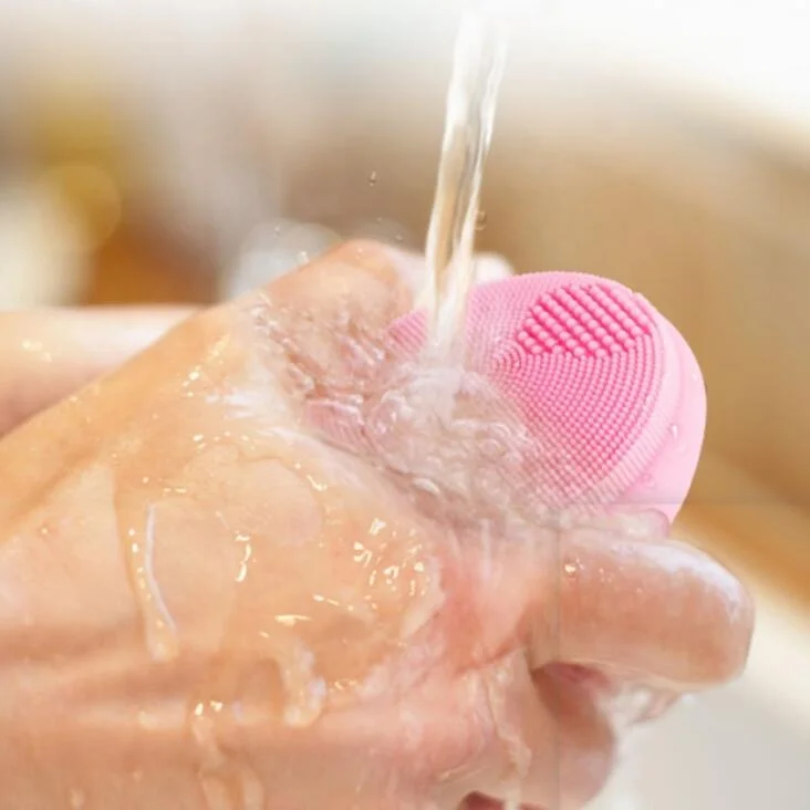 
Amazon hot one Electric Facial Cleanser Deep Cleaning Ultrasonic Silicone Brush Face Cleansing 