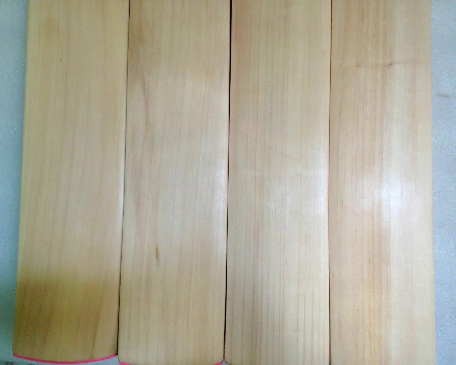 
Cricket bat English Willow Cricket Bats Grade 1+ Willow Best Quality 8-12 Straight Grains 