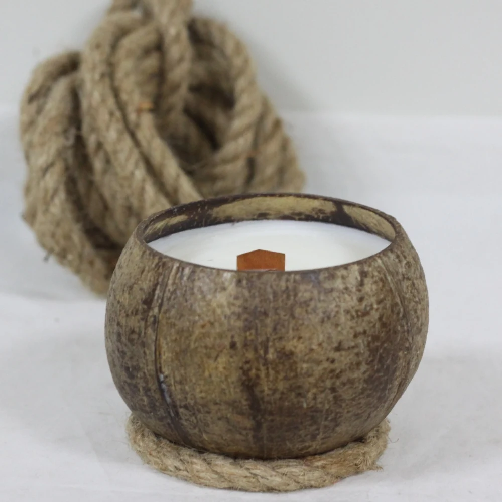 
Crystal coconut shell candle 