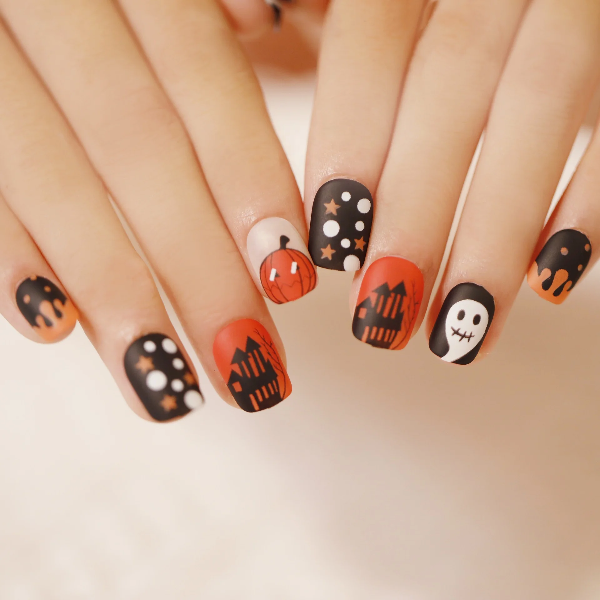 

24Pcs/box Halloween Short Collection False Nail Wearing Patch Finished Nail Art Decoration Press on Nails, Picture