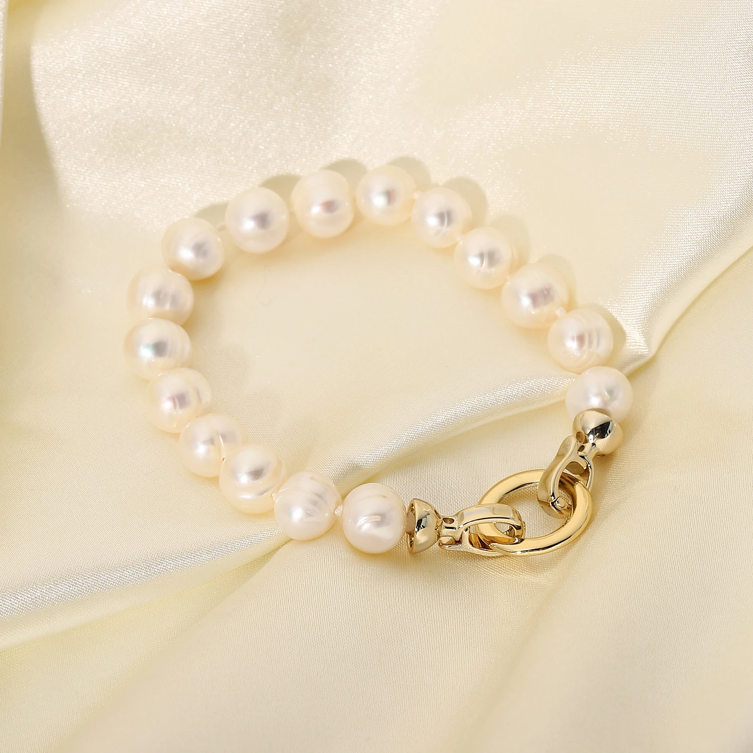 

Dainty Chunky Minimalist Simple 316L Stainless Steel 18k Gold Plated Pearl Choker Cuban Chain Toggle Clasp Bracelet