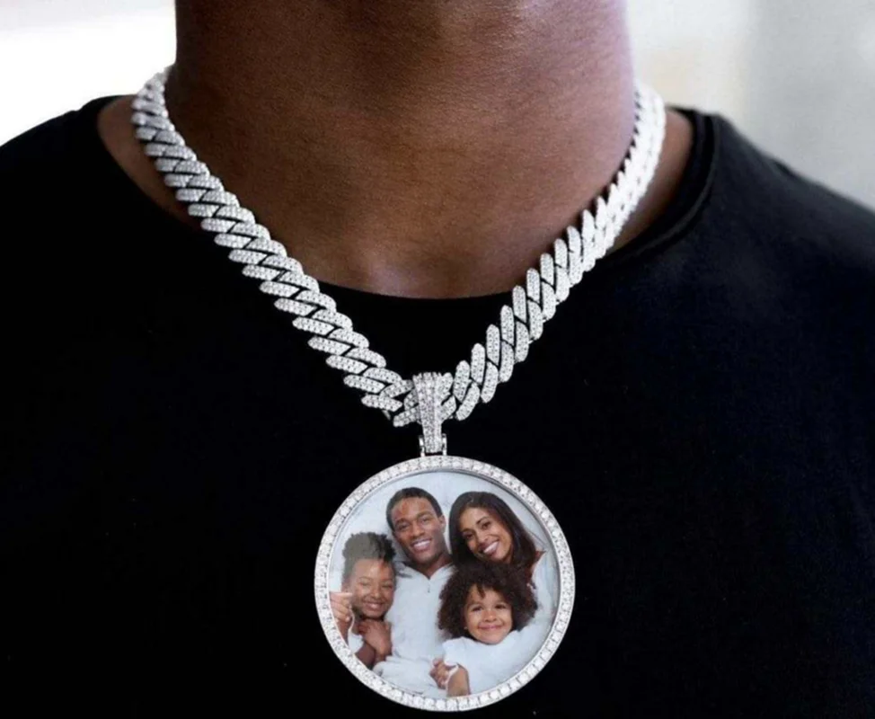 

Customized Personalized Picture Hiphop CZ Iced Diamonds Big Circle Photo Pendant Necklace Memory with Thick Chain, Silver,gold,rose
