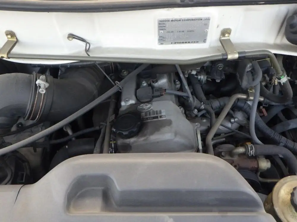 
Japanese Used Car Toyota Regius 2001 