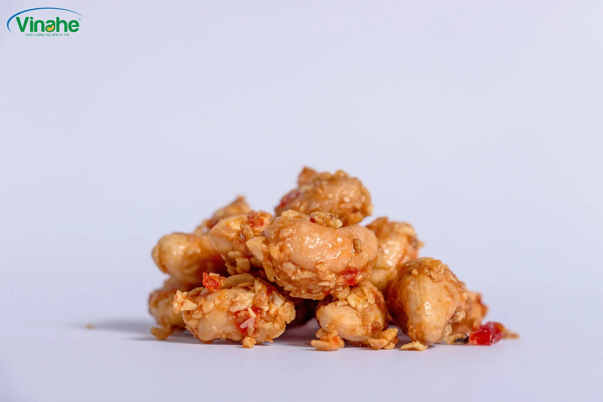 
High quality Processed Chilli and garlic cashew nuts in Vietnam 